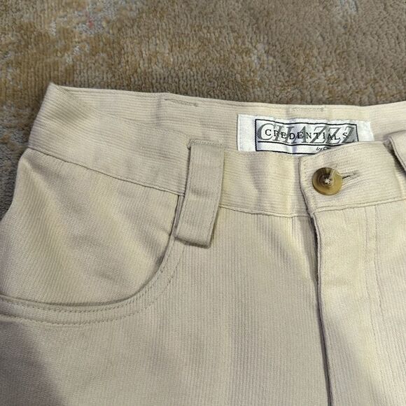 Vintage early 90s Chazzz Credentials Khaki corduroy shorts , sz. 5 (fits small) - Picture 2 of 8